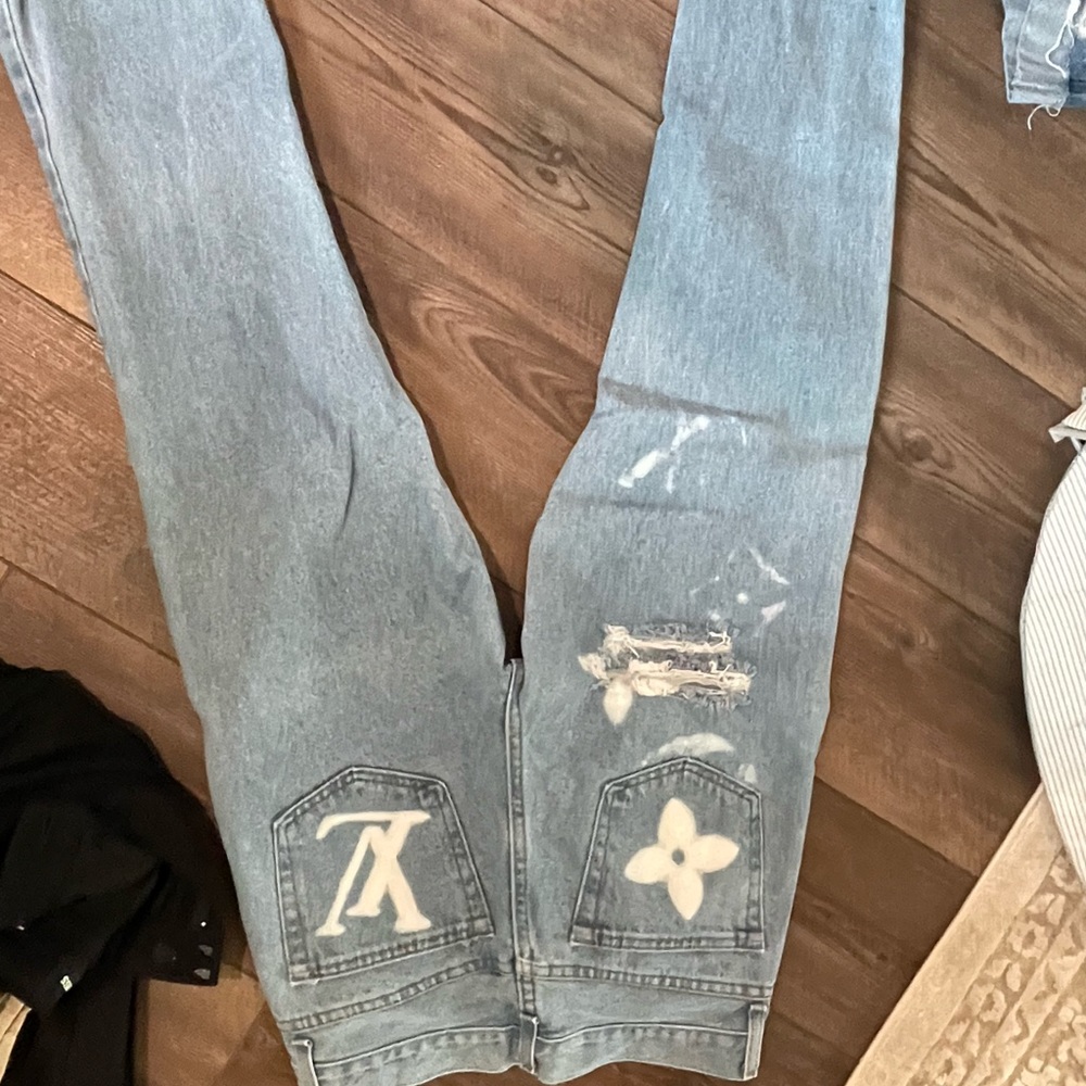 Custom bleached LV size 29 jeans!